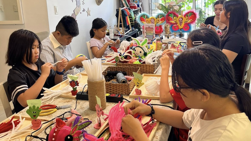 Recycled lantern workshop (3)